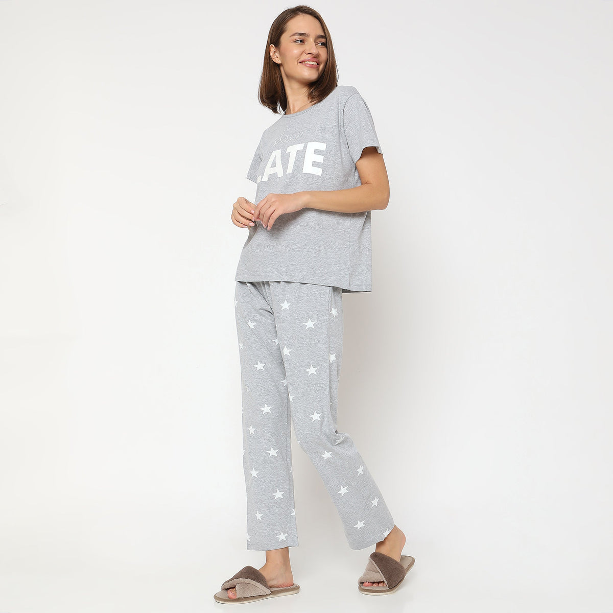 Women Wearing Regular Fit Printed Sleepwear Set