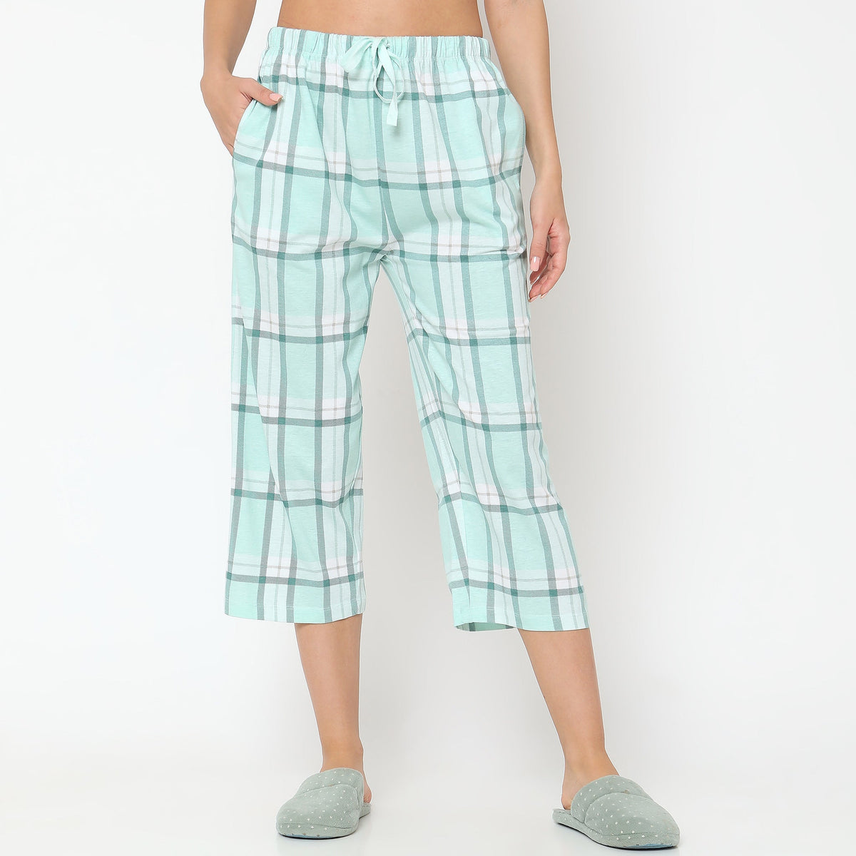 Women Wearing Regular Fit Solid Sleepwear Set