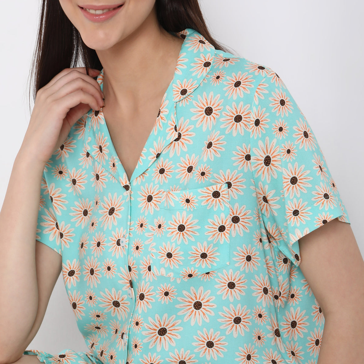 Women Wearing Regular Fit Printed Sleepwear Sets