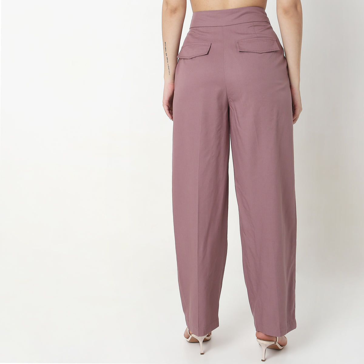 Regular Fit Solid Mid Rise Trousers