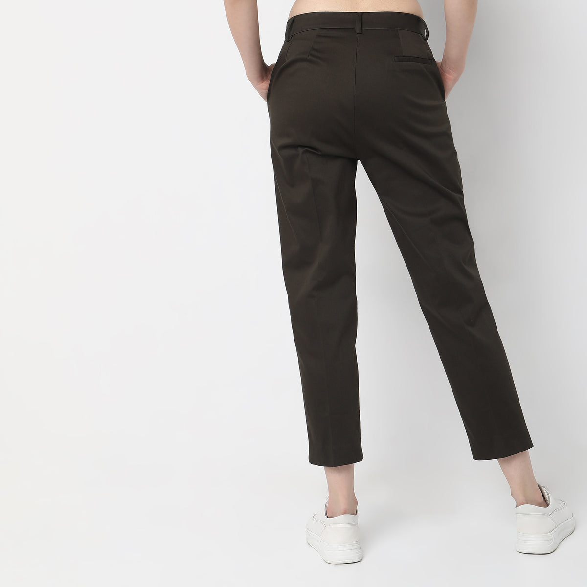 Regular Fit Solid Mid Rise Trousers