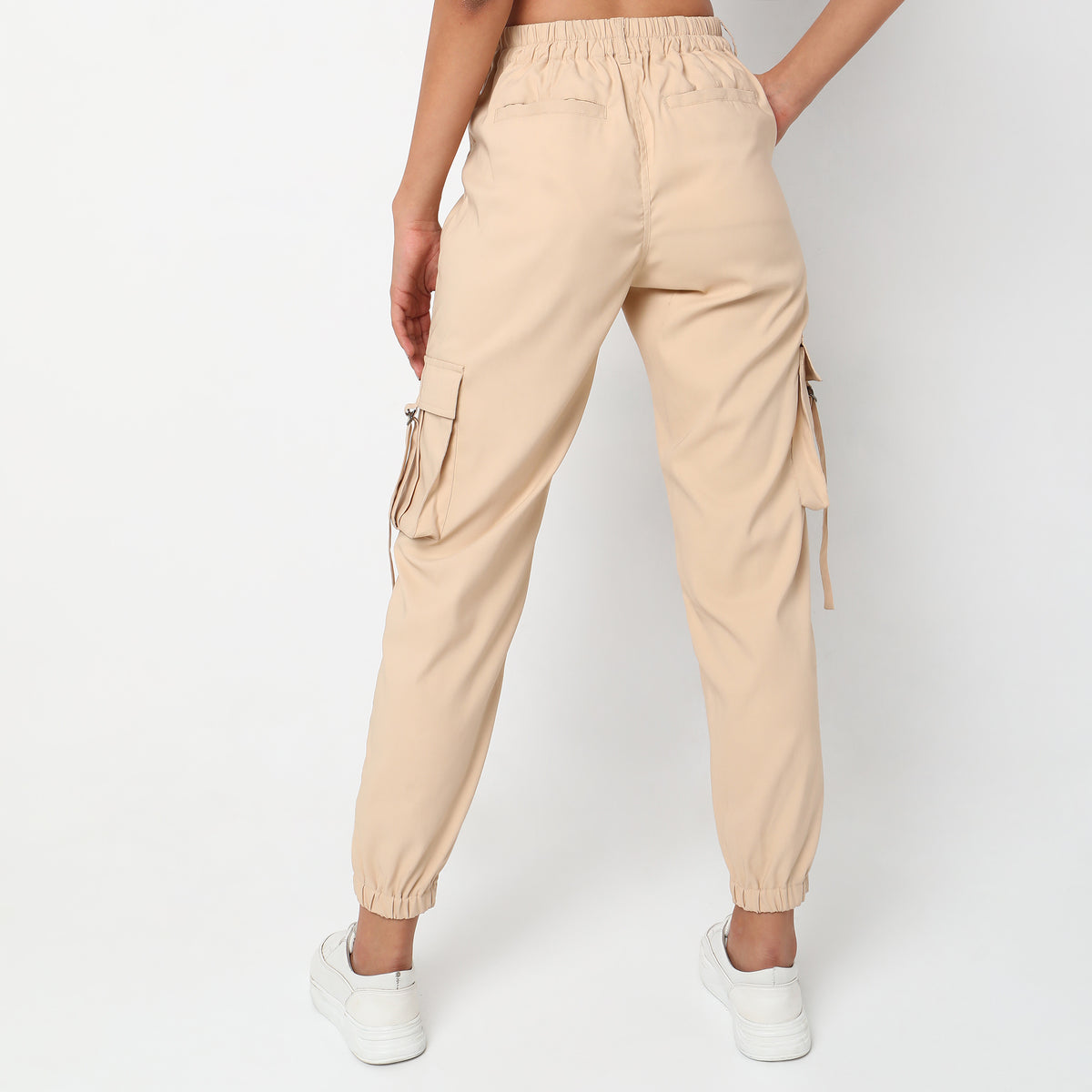 Regular Fit Solid Mid Rise Trousers