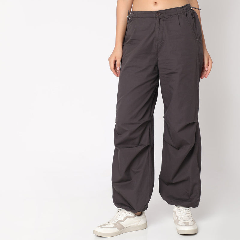 Women Wearing Regular Fit Solid Mid Rise Trouser