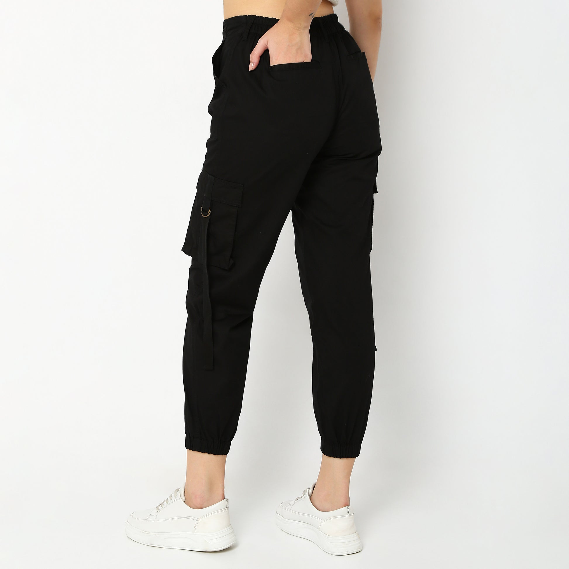 Regular Fit Solid Mid Rise Joggers