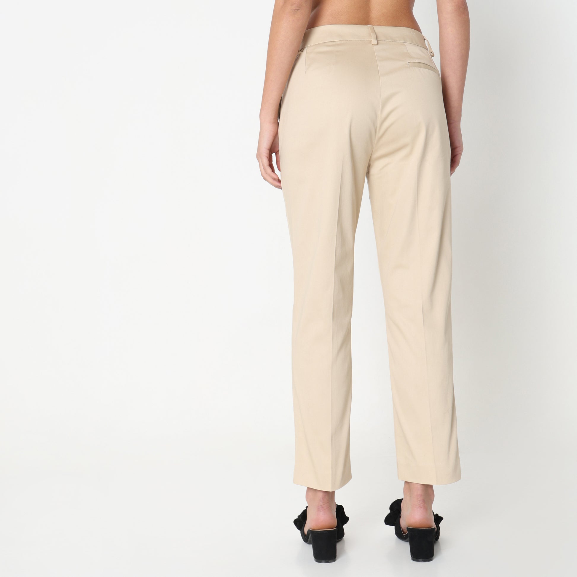 Regular Fit Solid Mid Rise Trousers