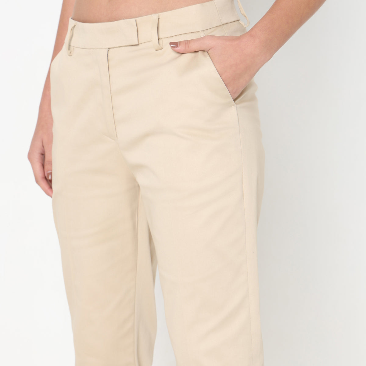 Regular Fit Solid Mid Rise Trousers