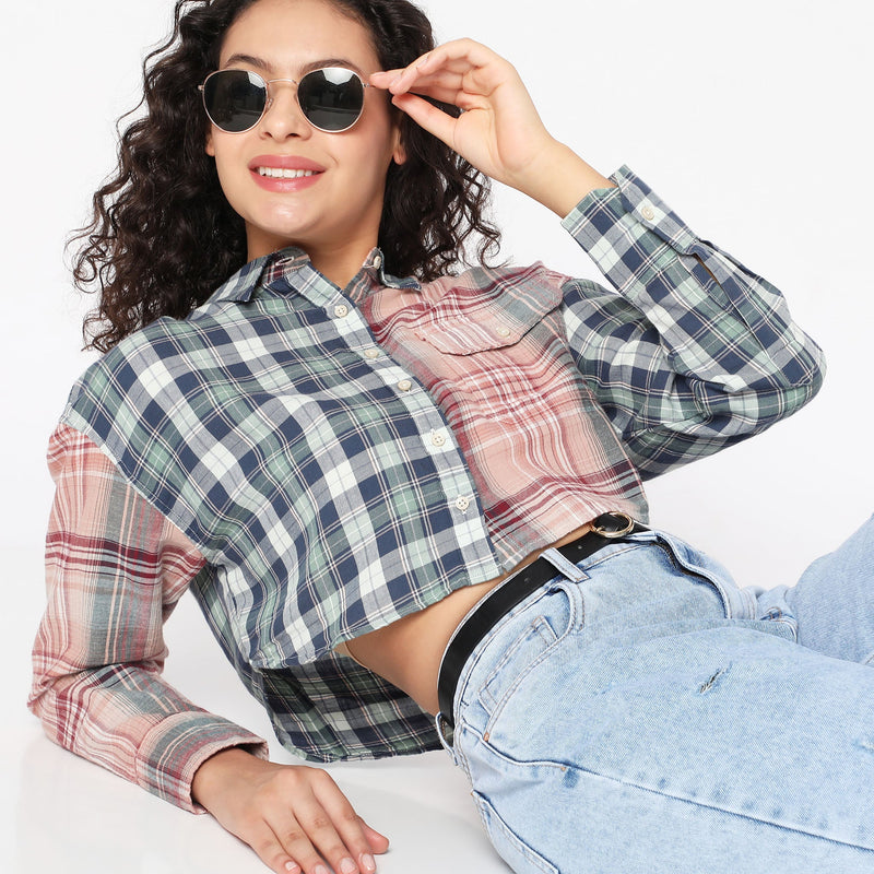 Women Wearing Regular Fit Checkered Top