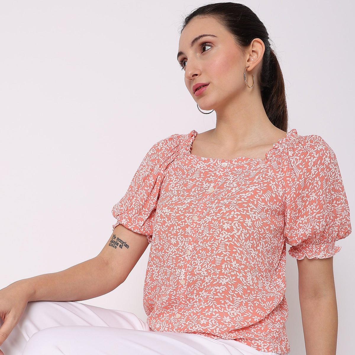 Women Wearing Regular Fit Printed Top