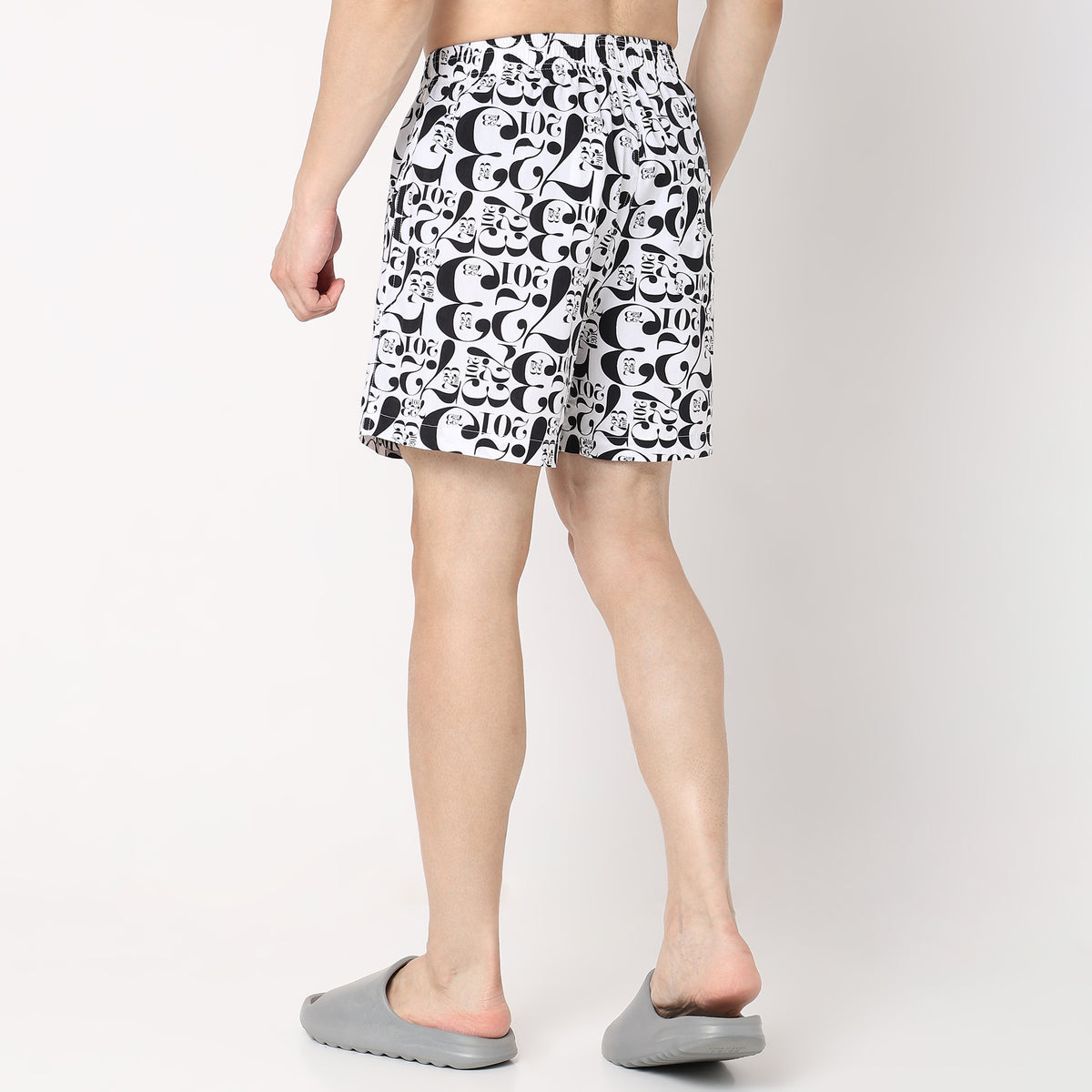 Regular Fit Printed Mid Rise Shorts