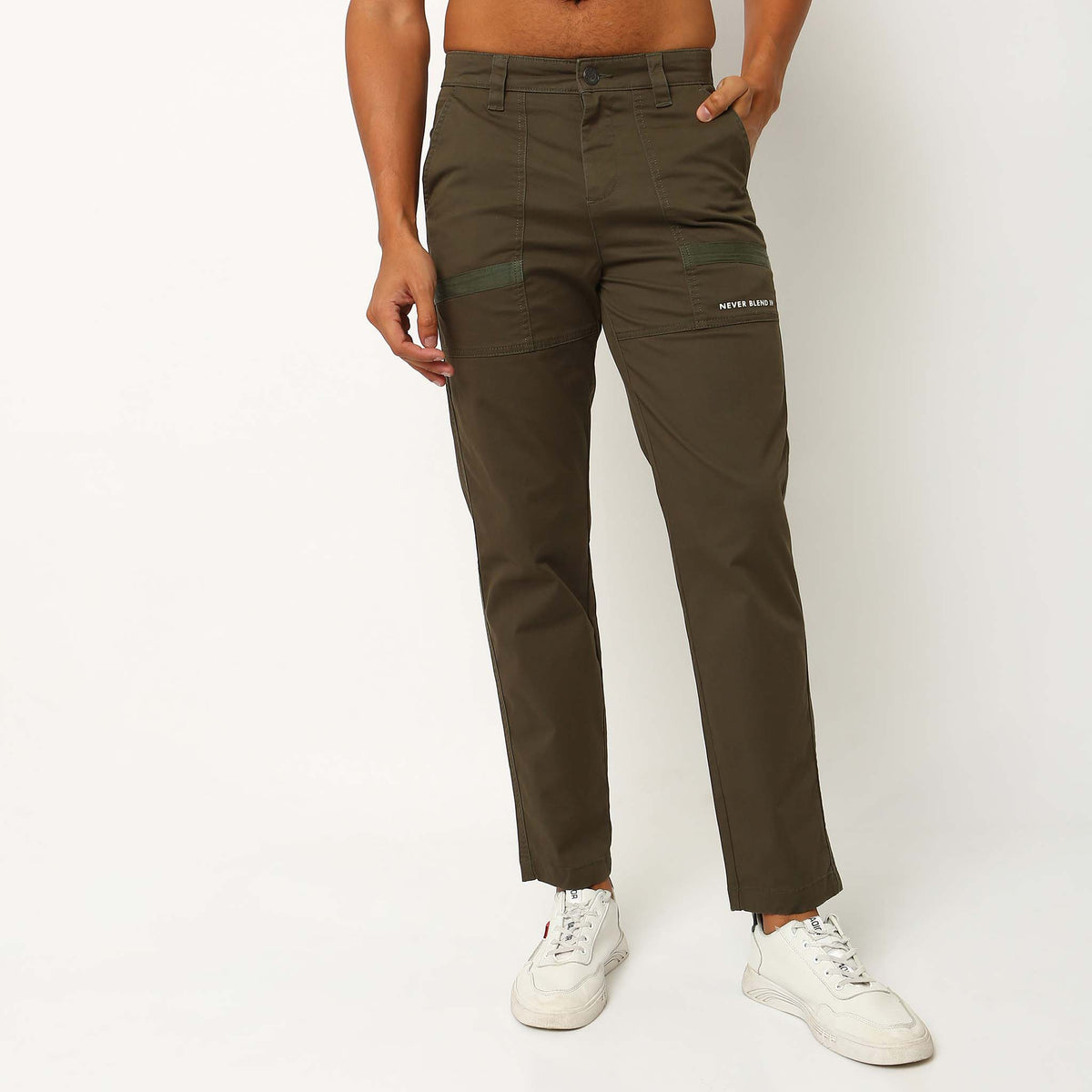 Regular Fit Solid Mid Rise Cargos