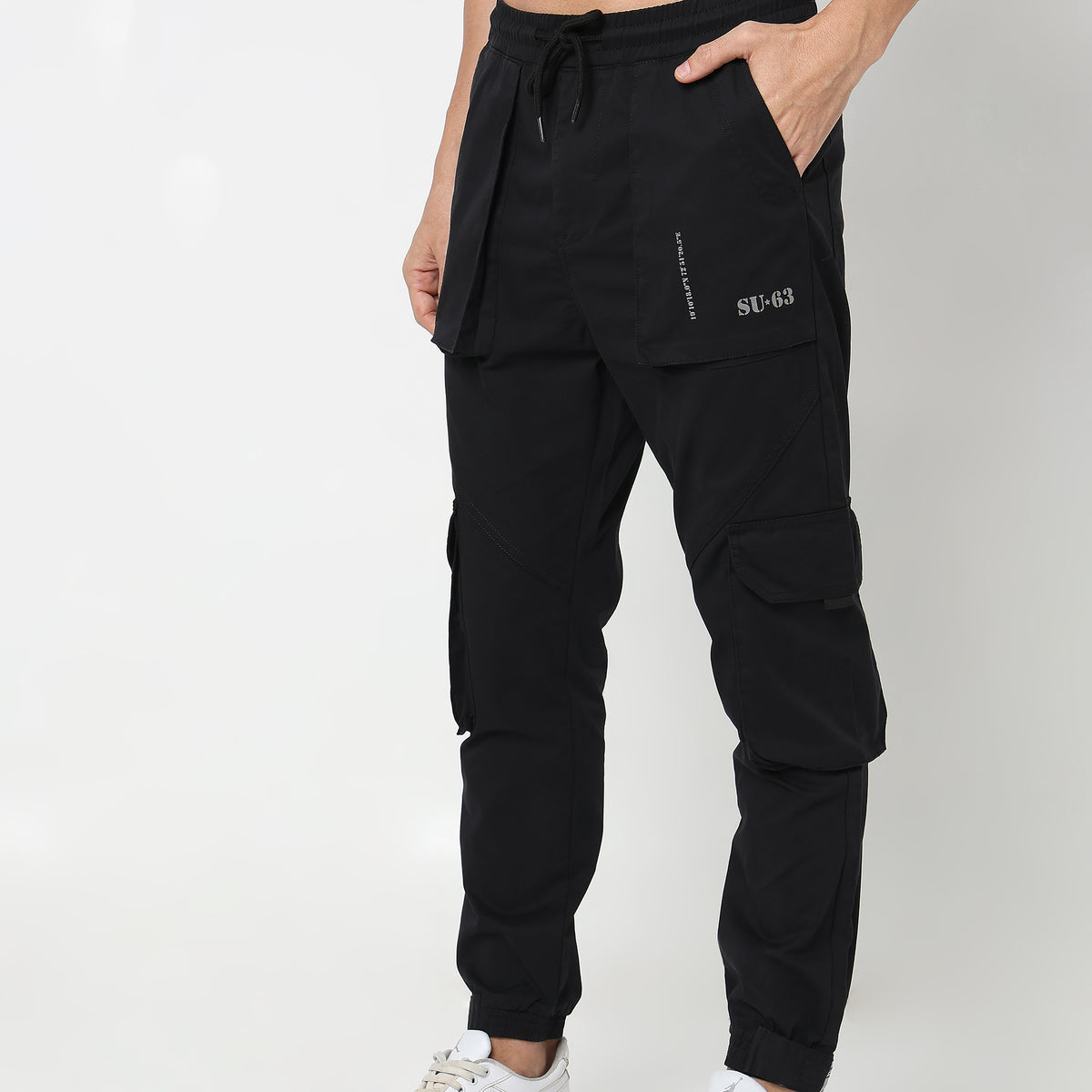 Regular Fit Solid Mid Rise Cargos