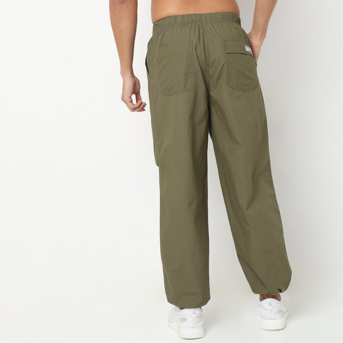 Regular Fit Solid Mid Rise Cargos