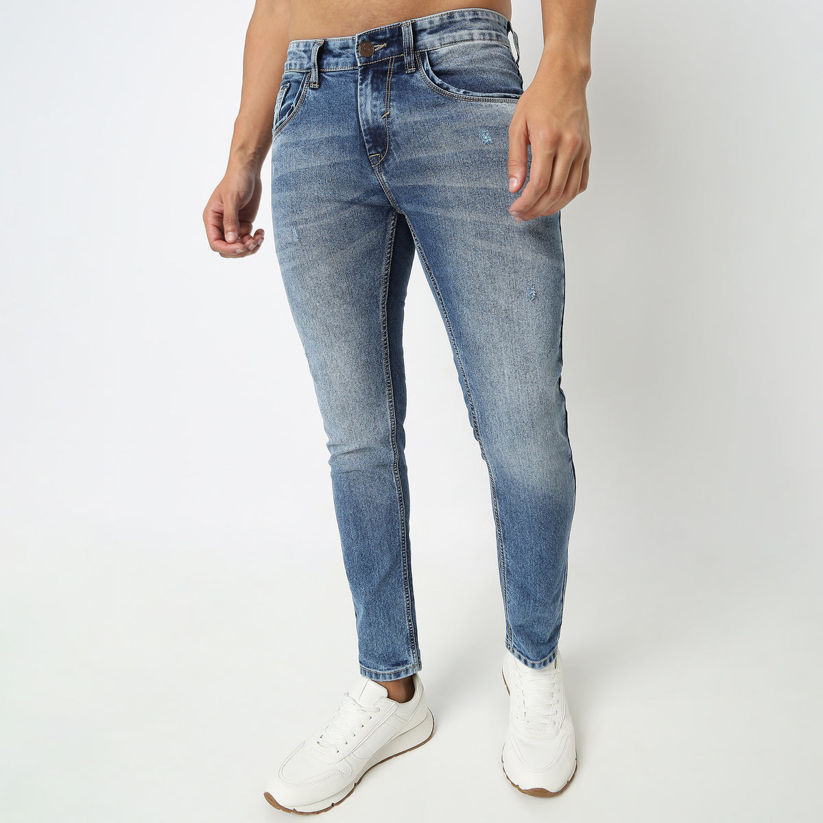 Regular Fit Solid Mid Rise Jeans