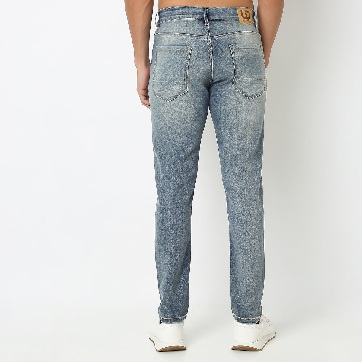 Regular Fit Solid Mid Rise Jeans