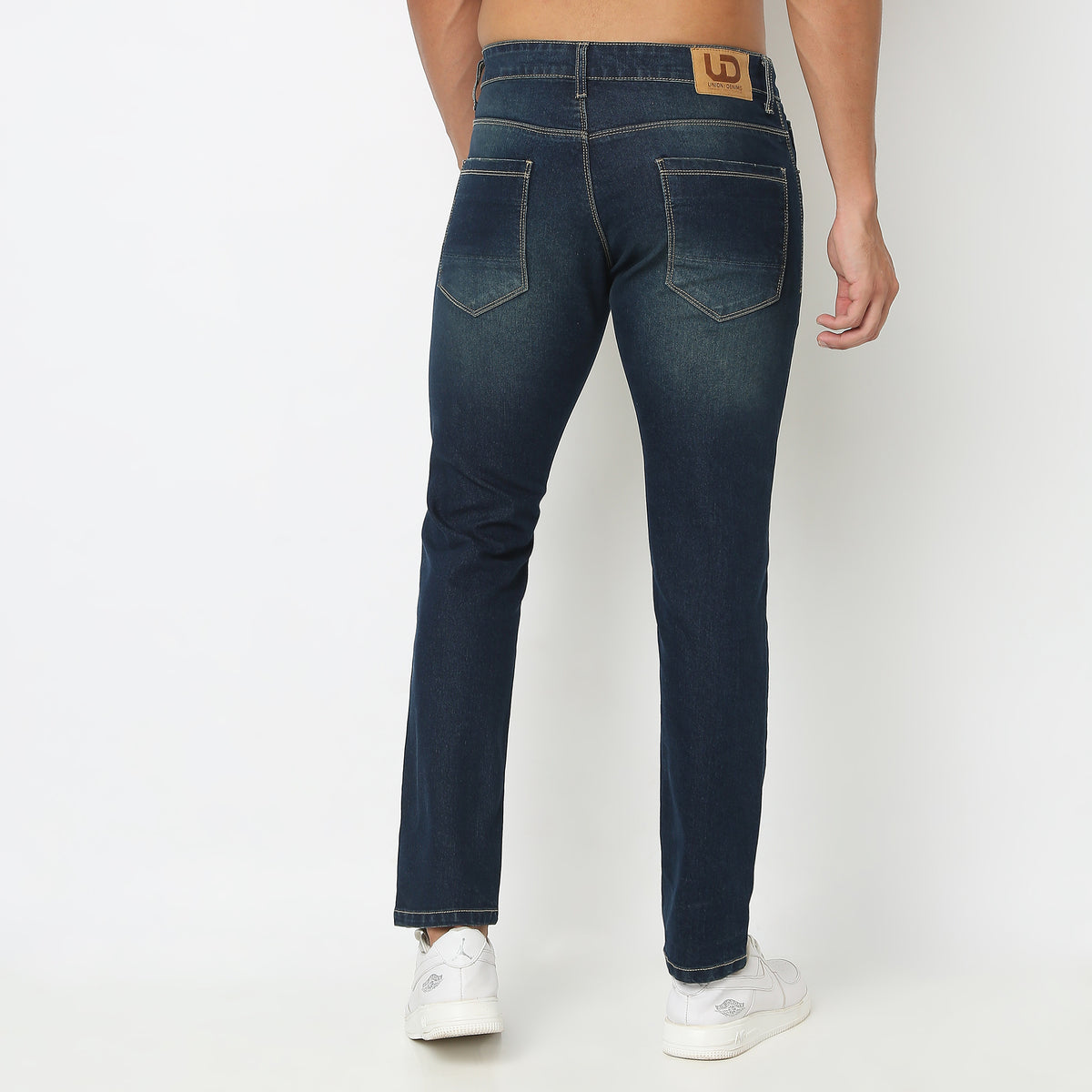 Regular Fit Solid Mid Rise Jeans