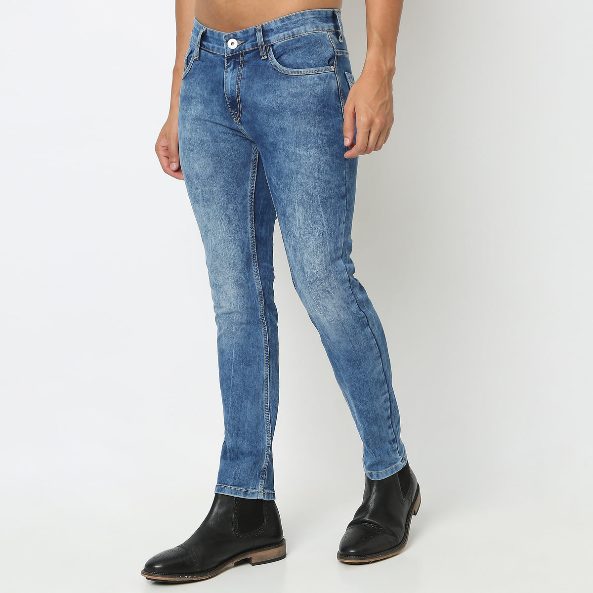 Regular Fit Solid Mid Rise Jeans