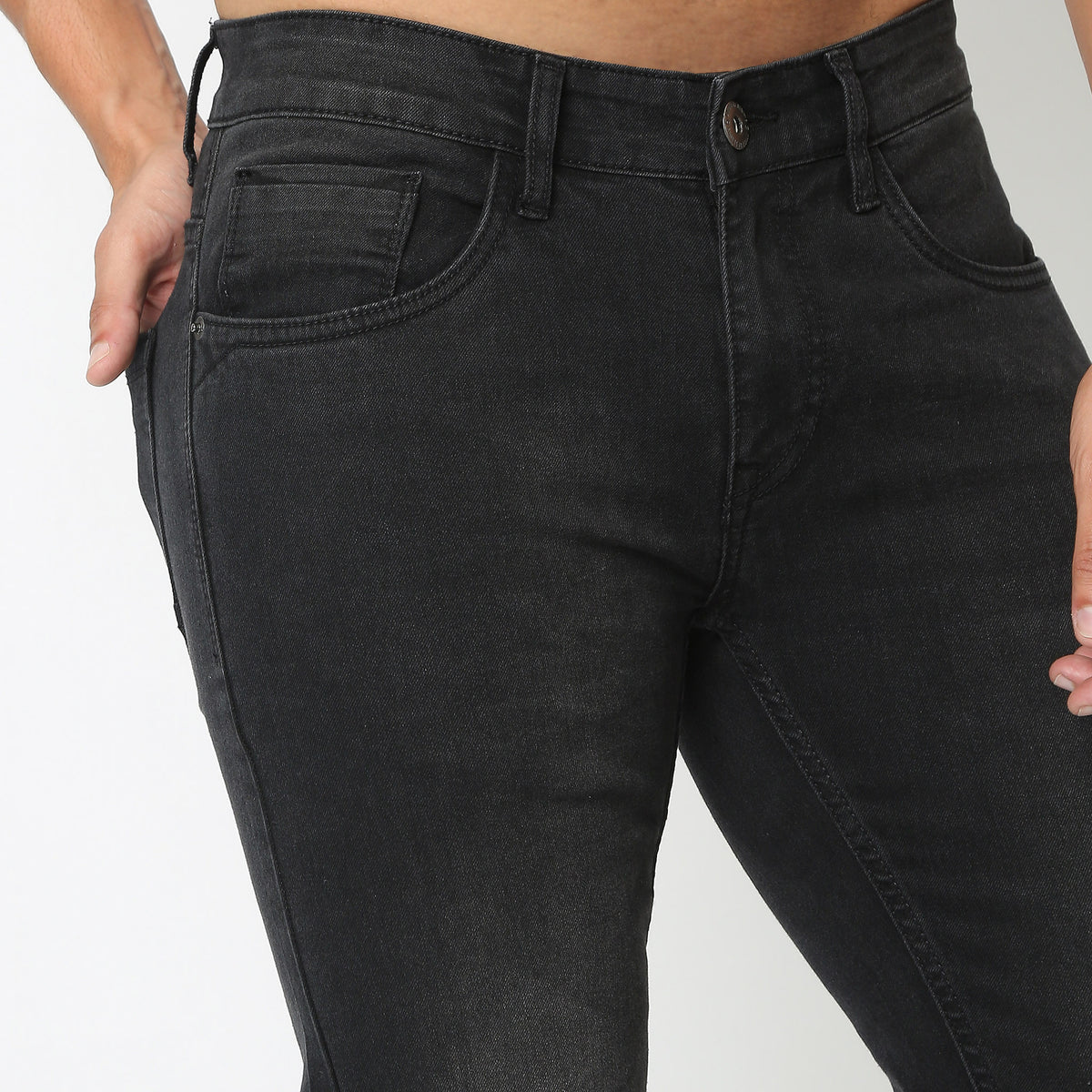 Regular Fit Solid Mid Rise Jeans