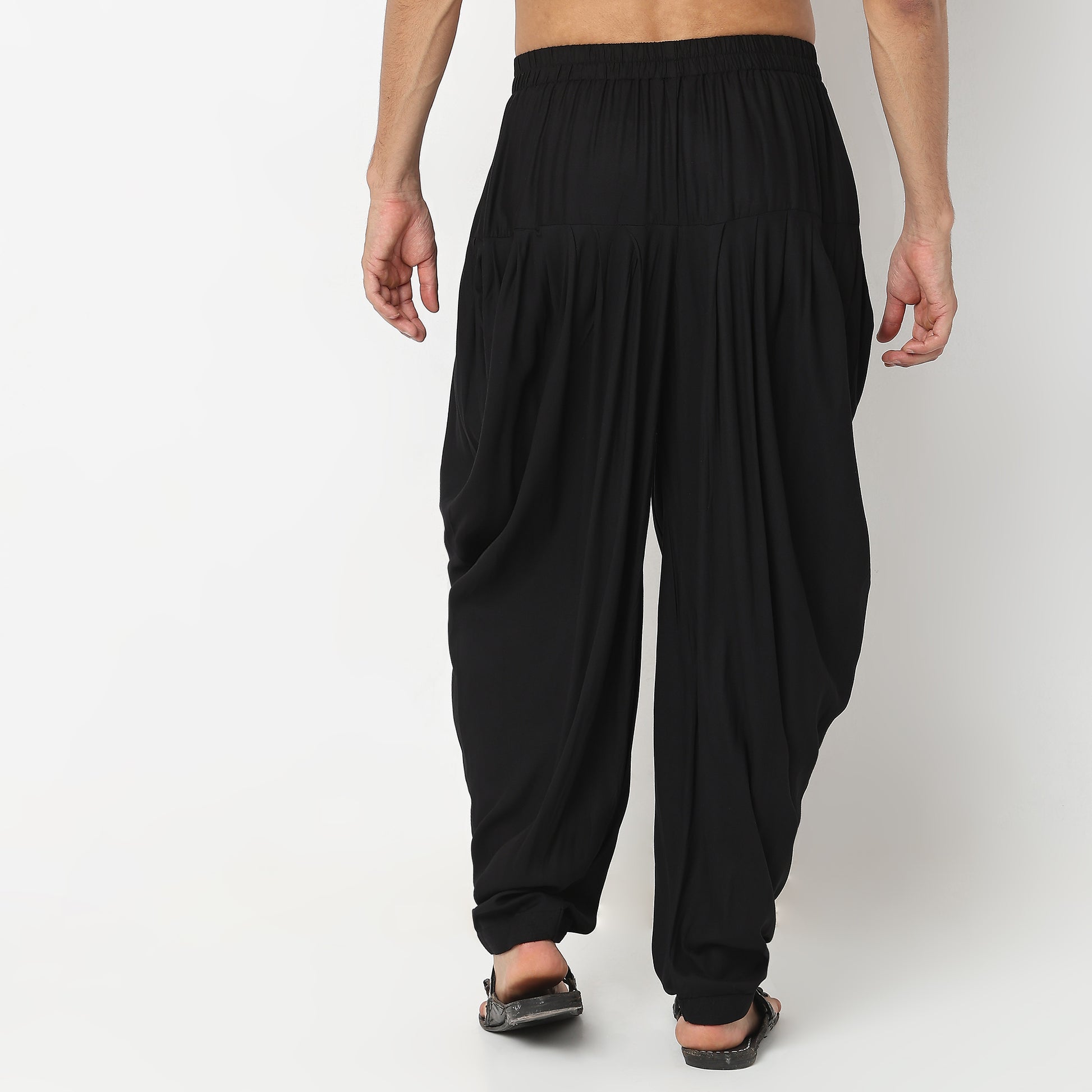 Regular Fit Solid Mid Rise Ethnic Pants