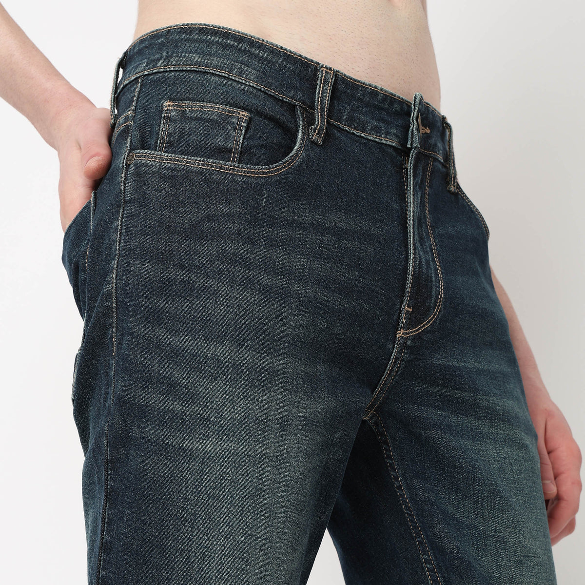 Skinny Fit Solid Mid Rise Jeans