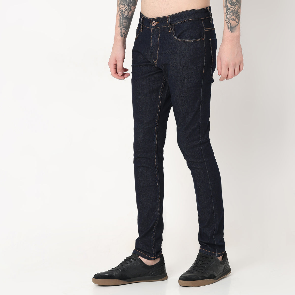 Skinny Fit Solid Mid Rise Jeans