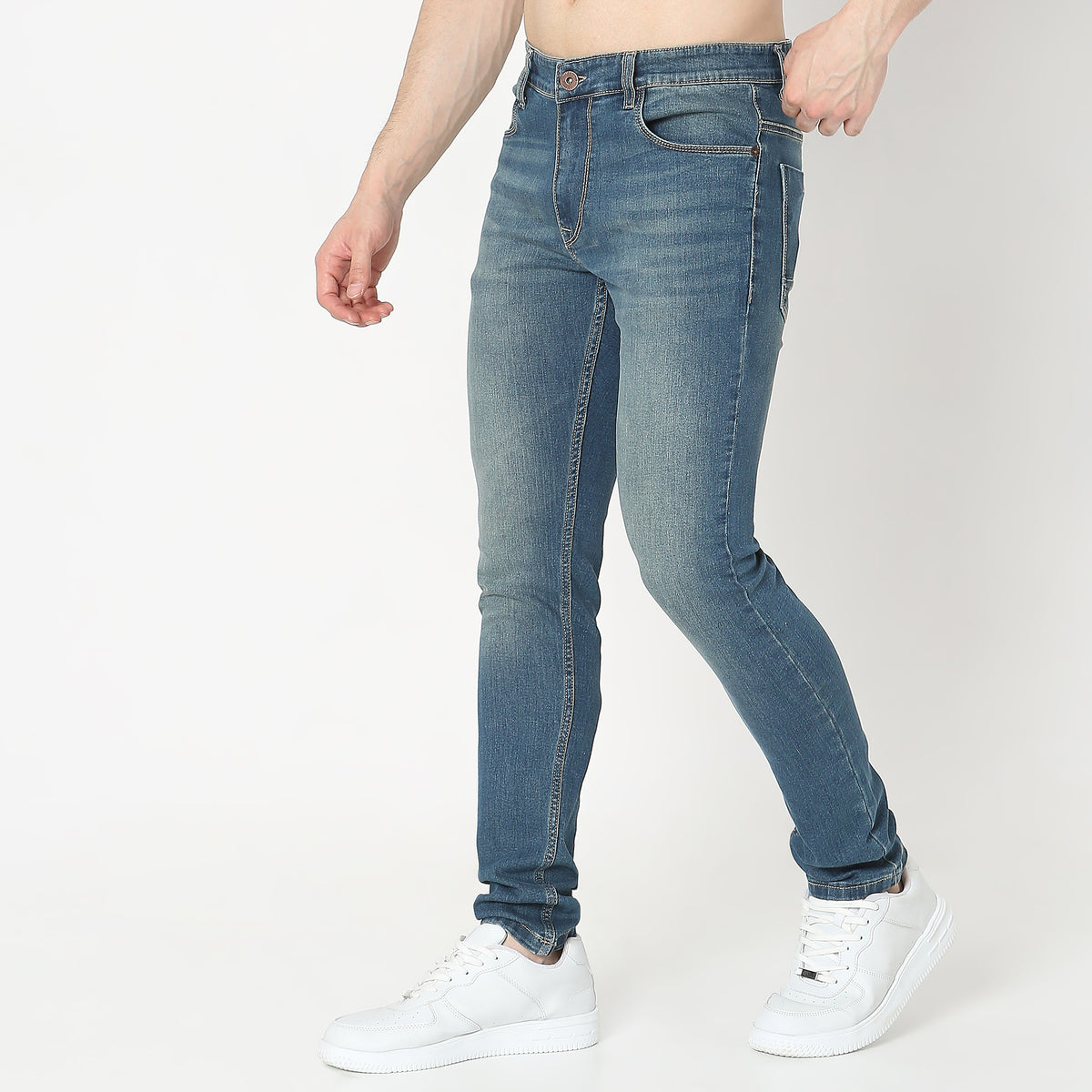 Skinny Fit Solid Mid Rise Jeans