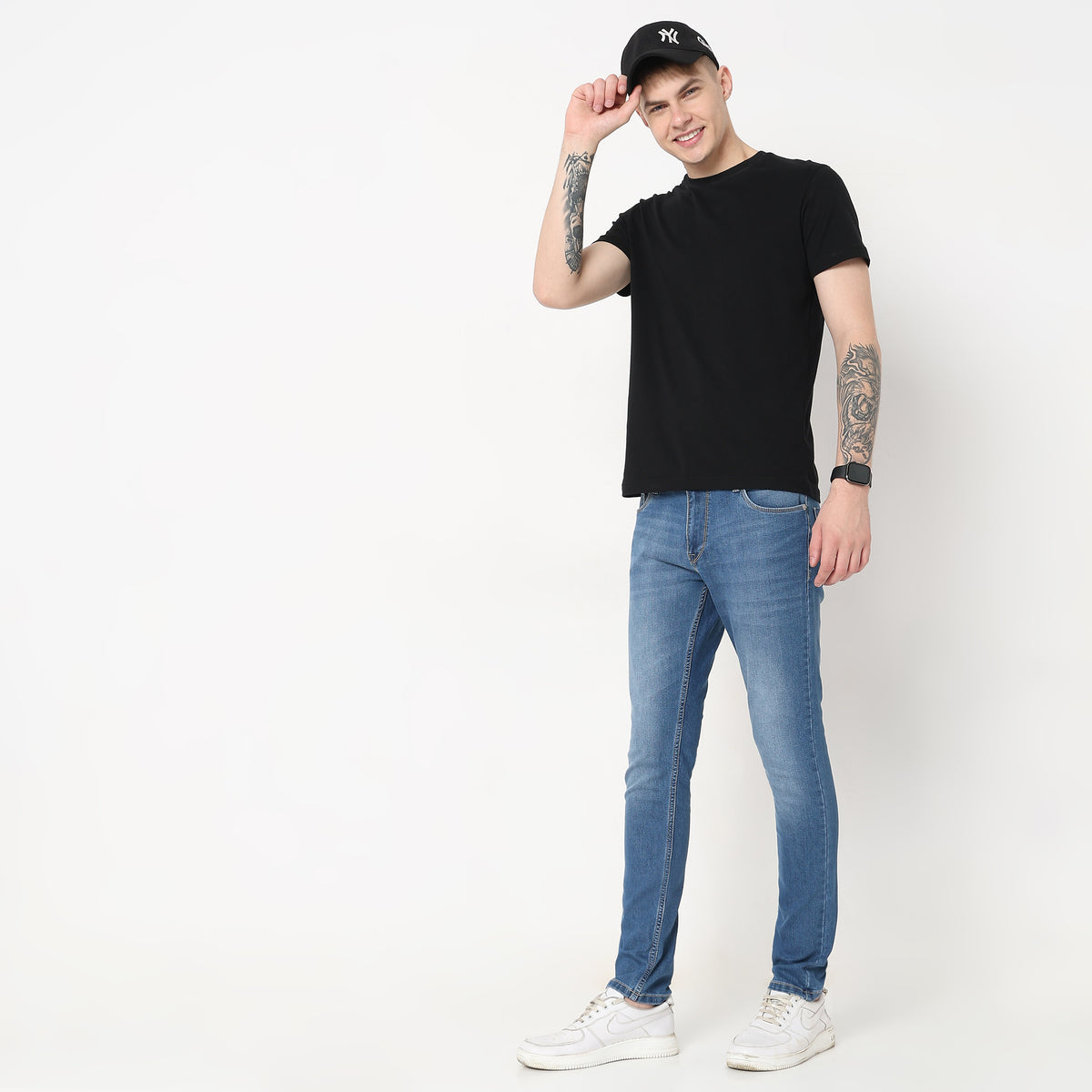 Skinny Fit Solid Mid Rise Jeans