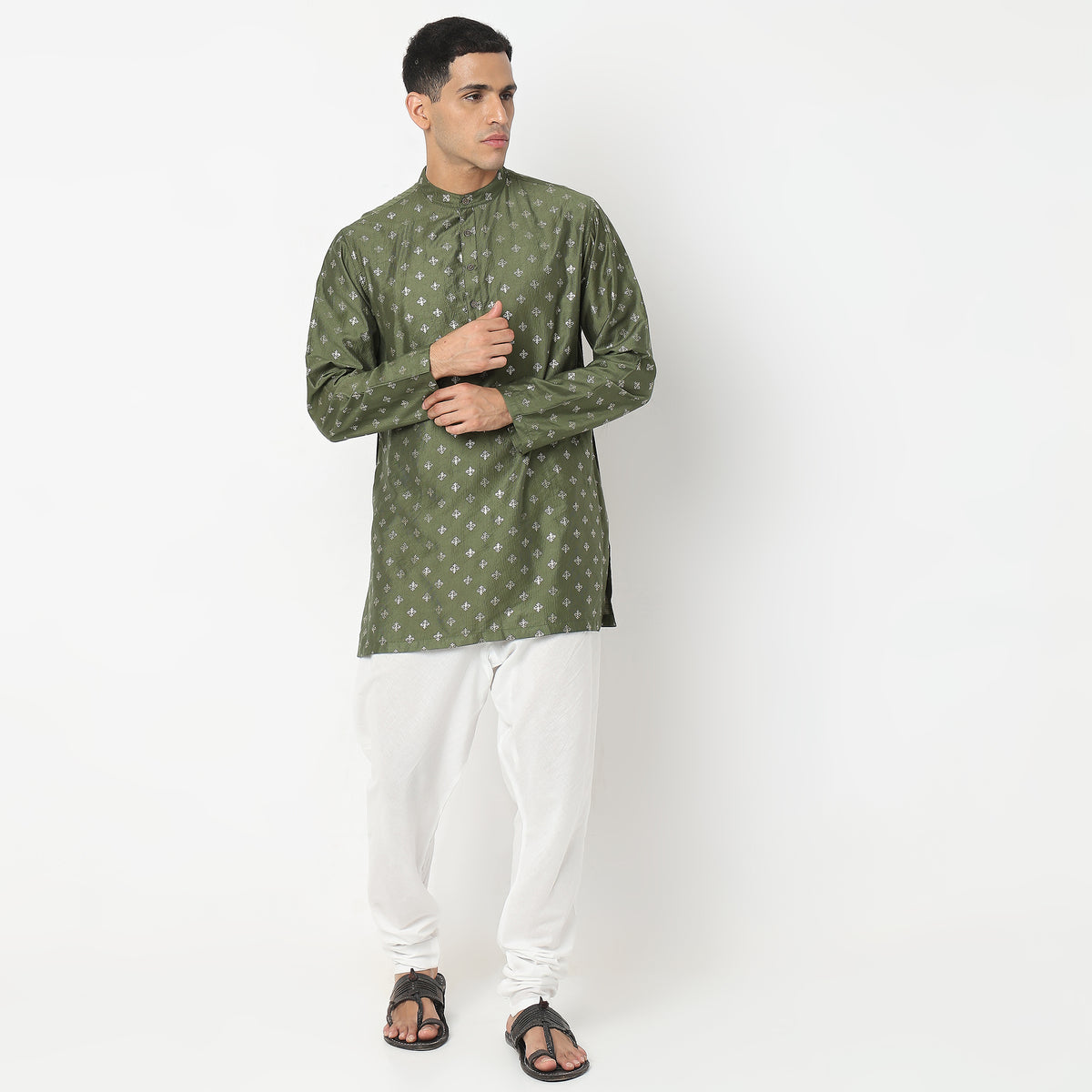 Regular Fit Foil Print Kurta Sets