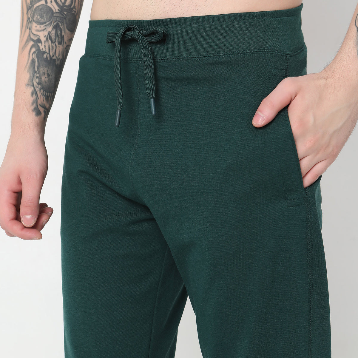 Regular Fit Solid Mid Rise Trackpants