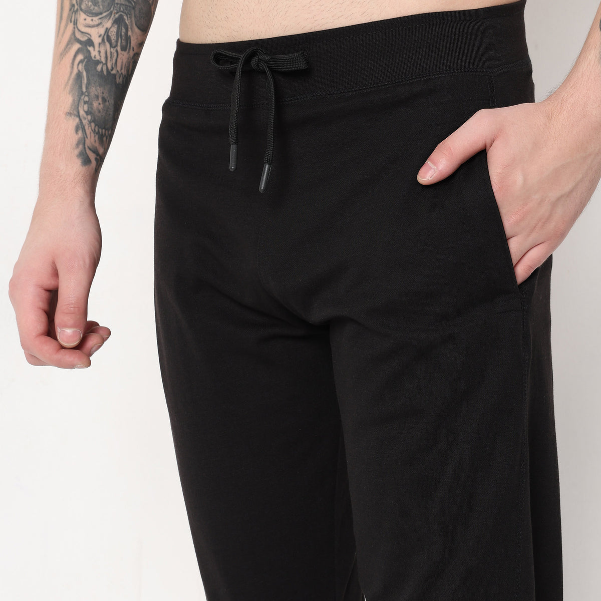 Regular Fit Solid Mid Rise Trackpants