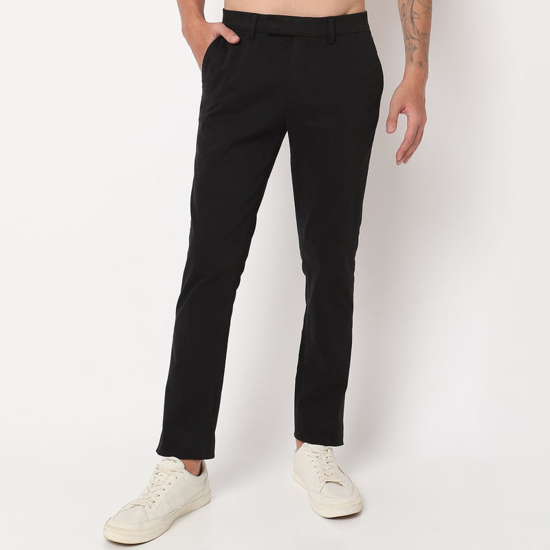 Regular Fit Solid Mid Rise Chinos