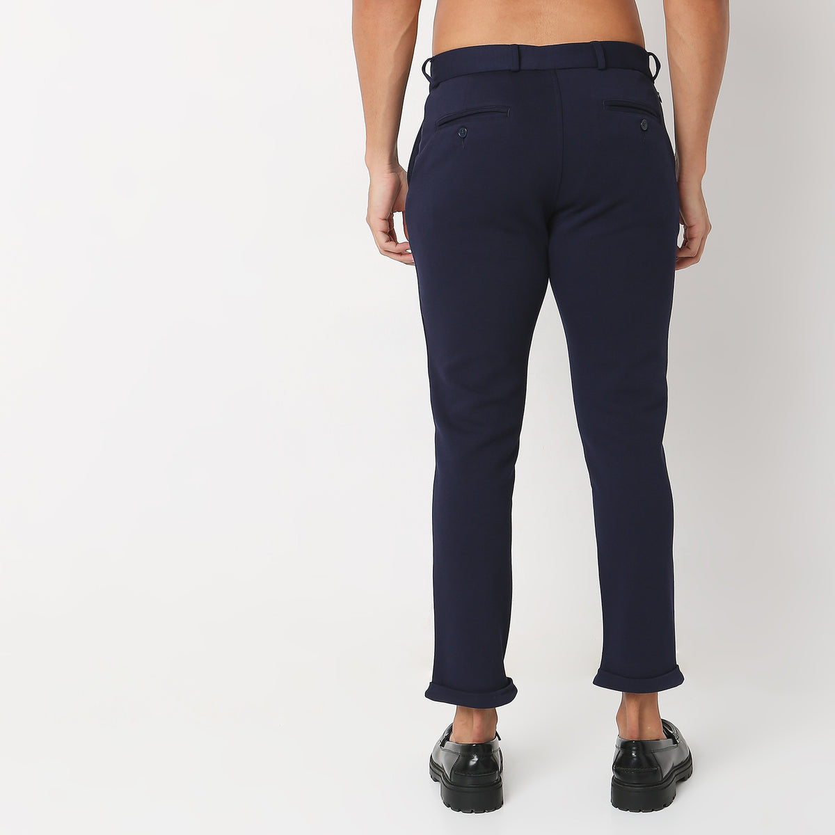 Regular Fit Solid Mid Rise Chinos