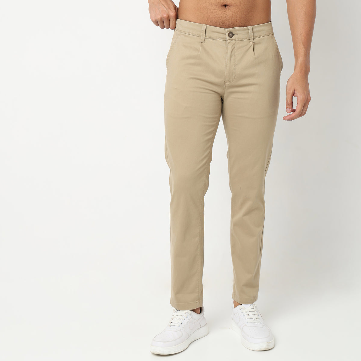 Regular Fit Solid Mid Rise Chinos