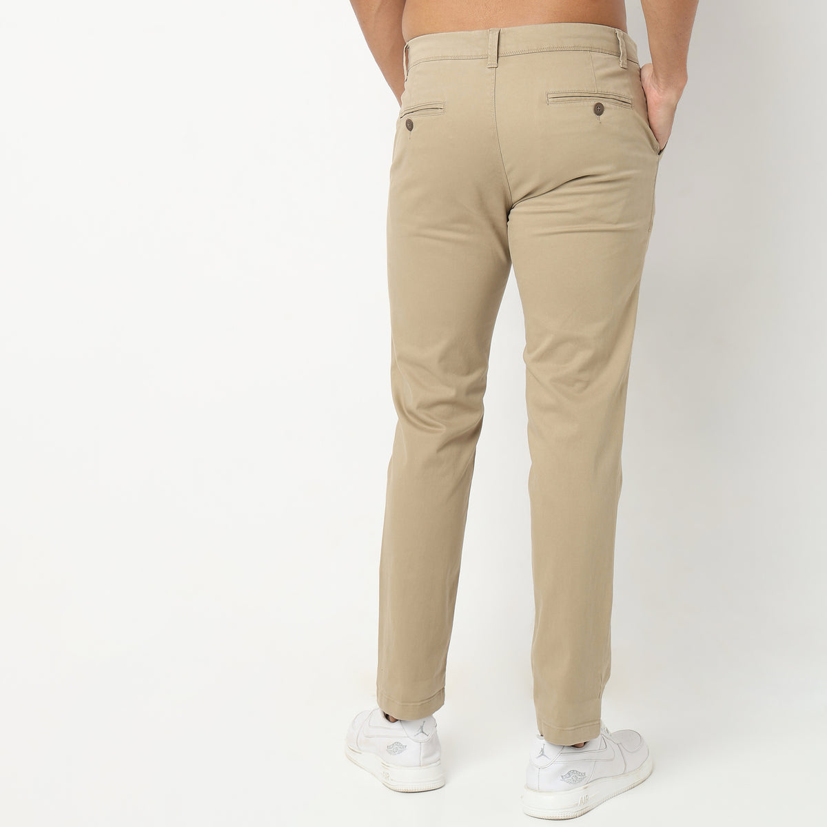 Regular Fit Solid Mid Rise Chinos