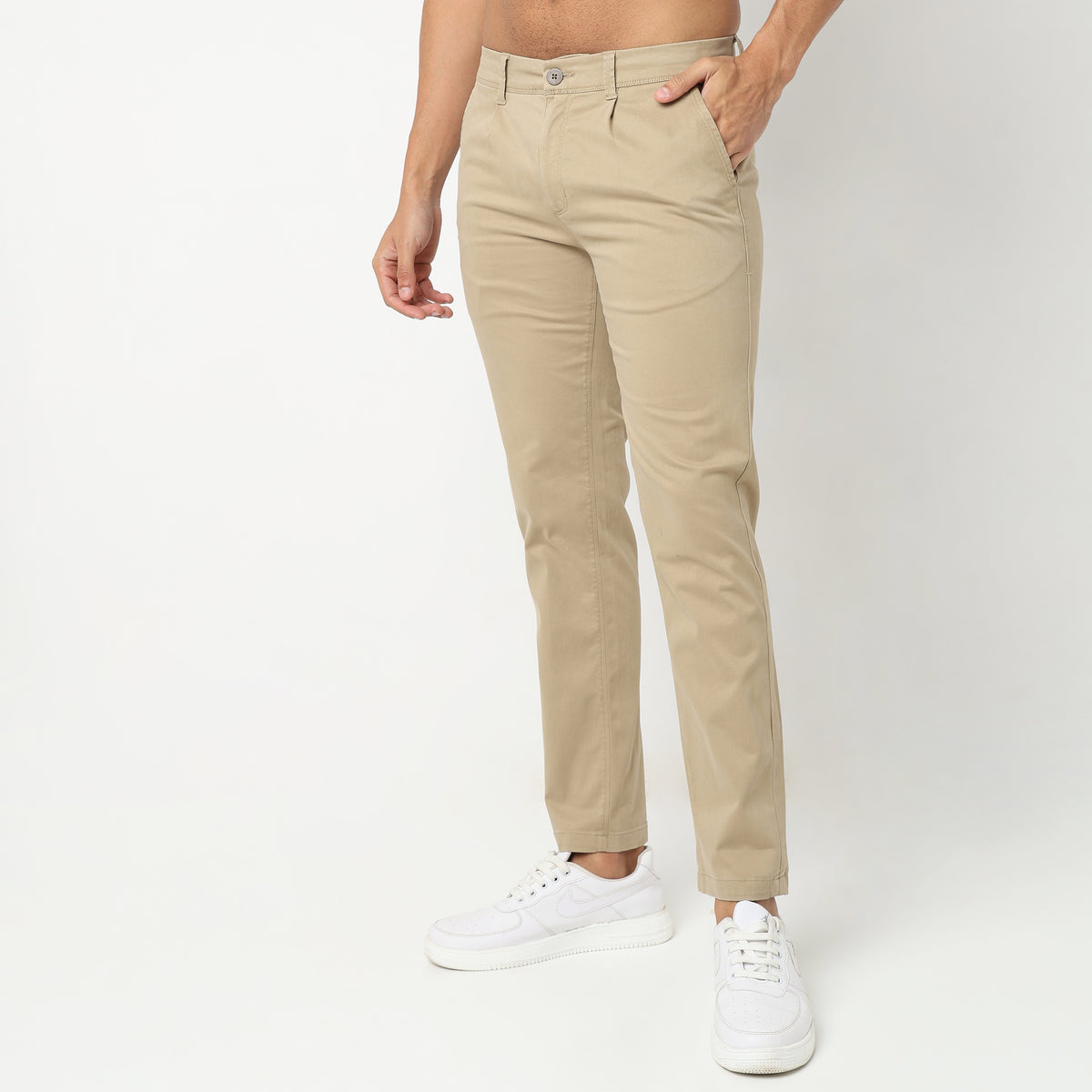 Regular Fit Solid Mid Rise Chinos