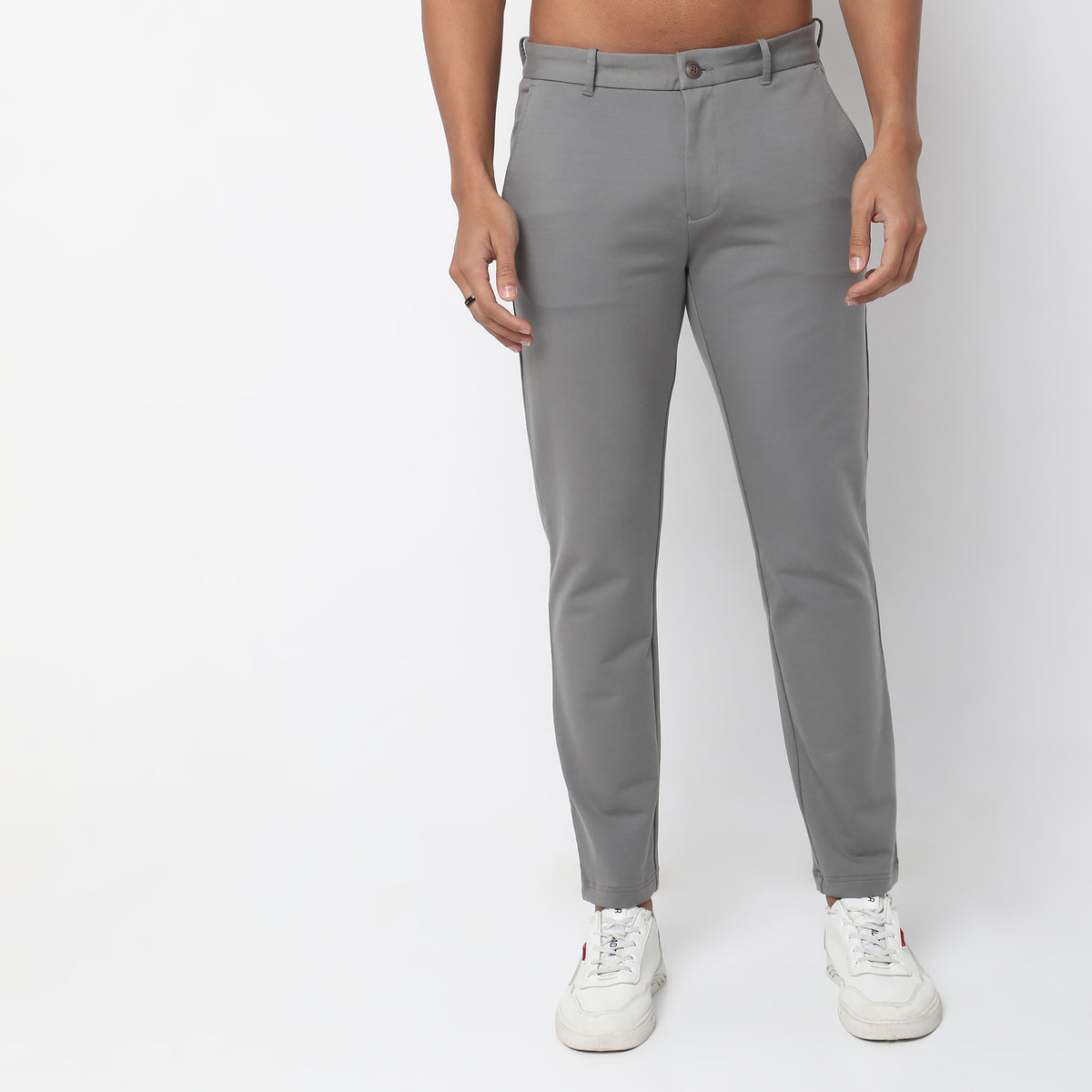 Regular Fit Solid Mid Rise Chinos