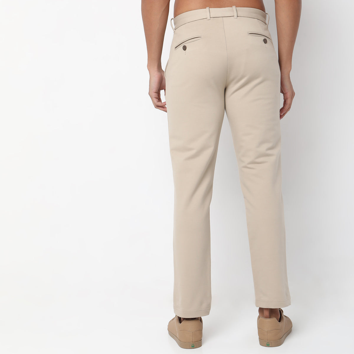 Regular Fit Solid Mid Rise Chinos