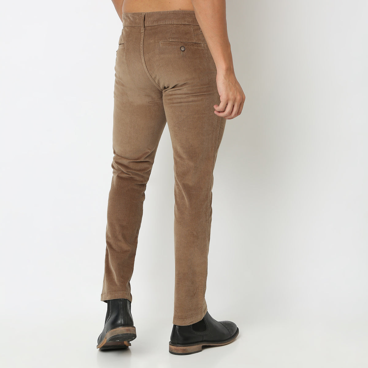 Regular Fit Solid Mid Rise Chinos