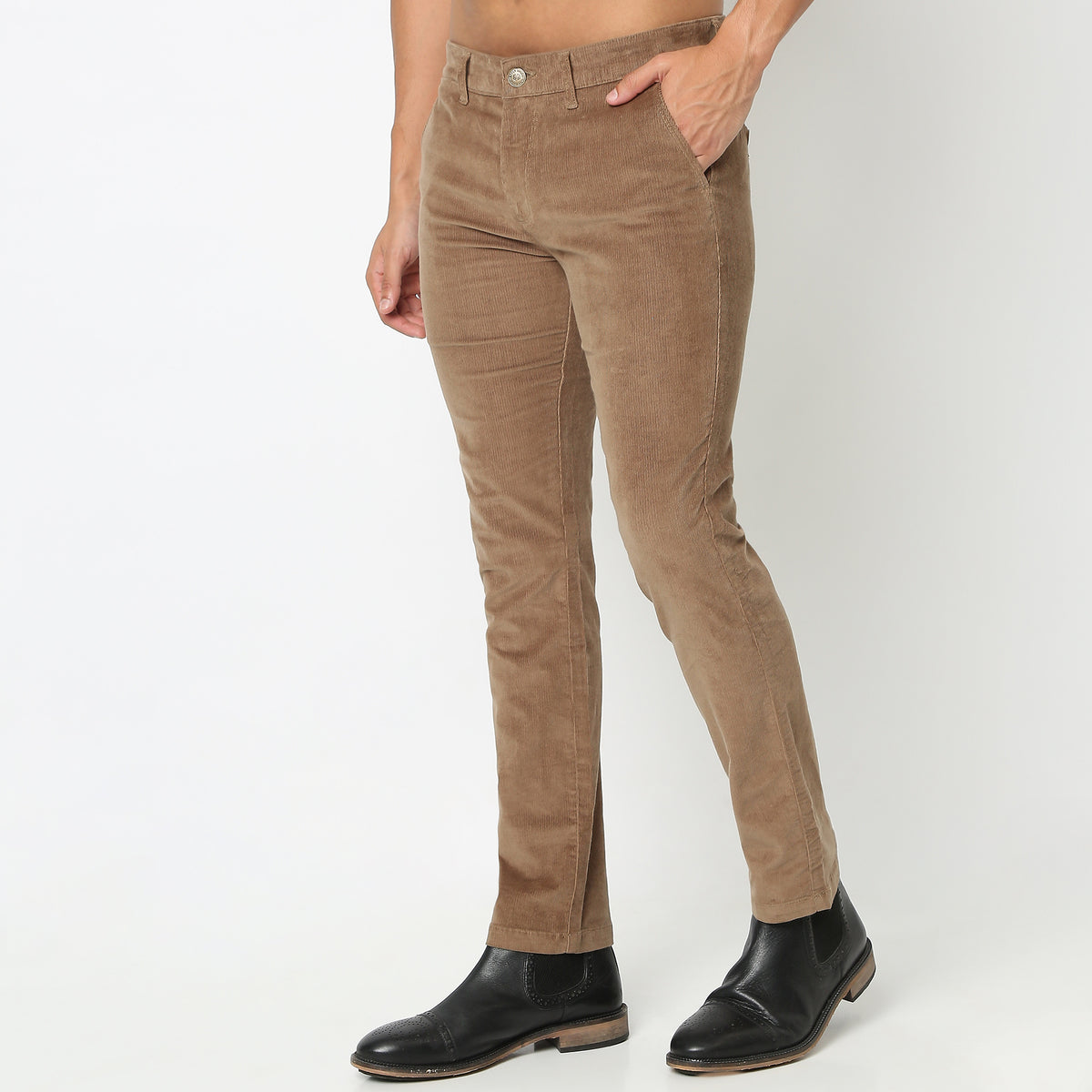 Regular Fit Solid Mid Rise Chinos