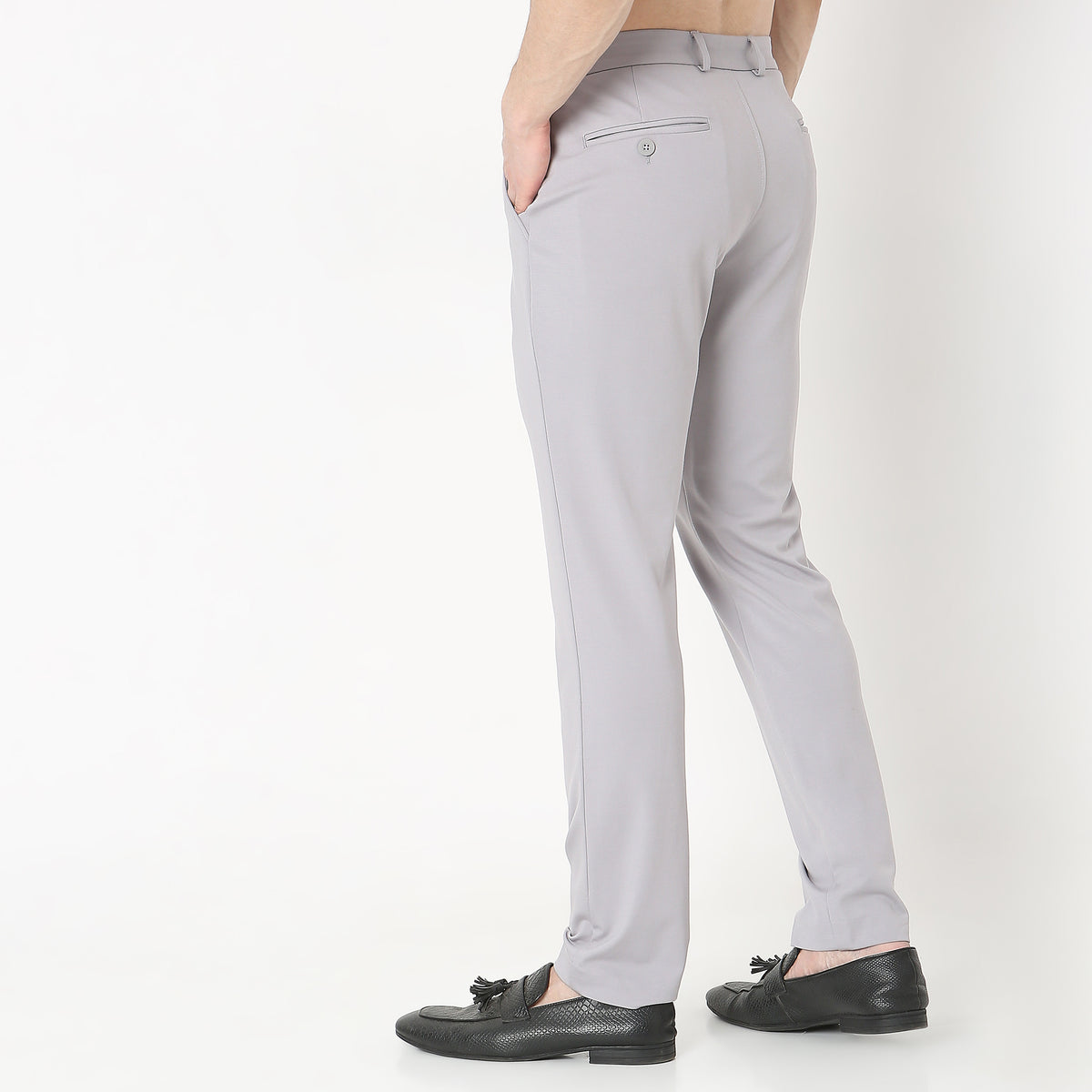 Regular Fit Solid Mid Rise Chinos