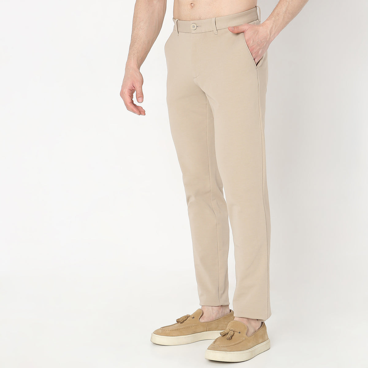 Regular Fit Solid Mid Rise Chinos