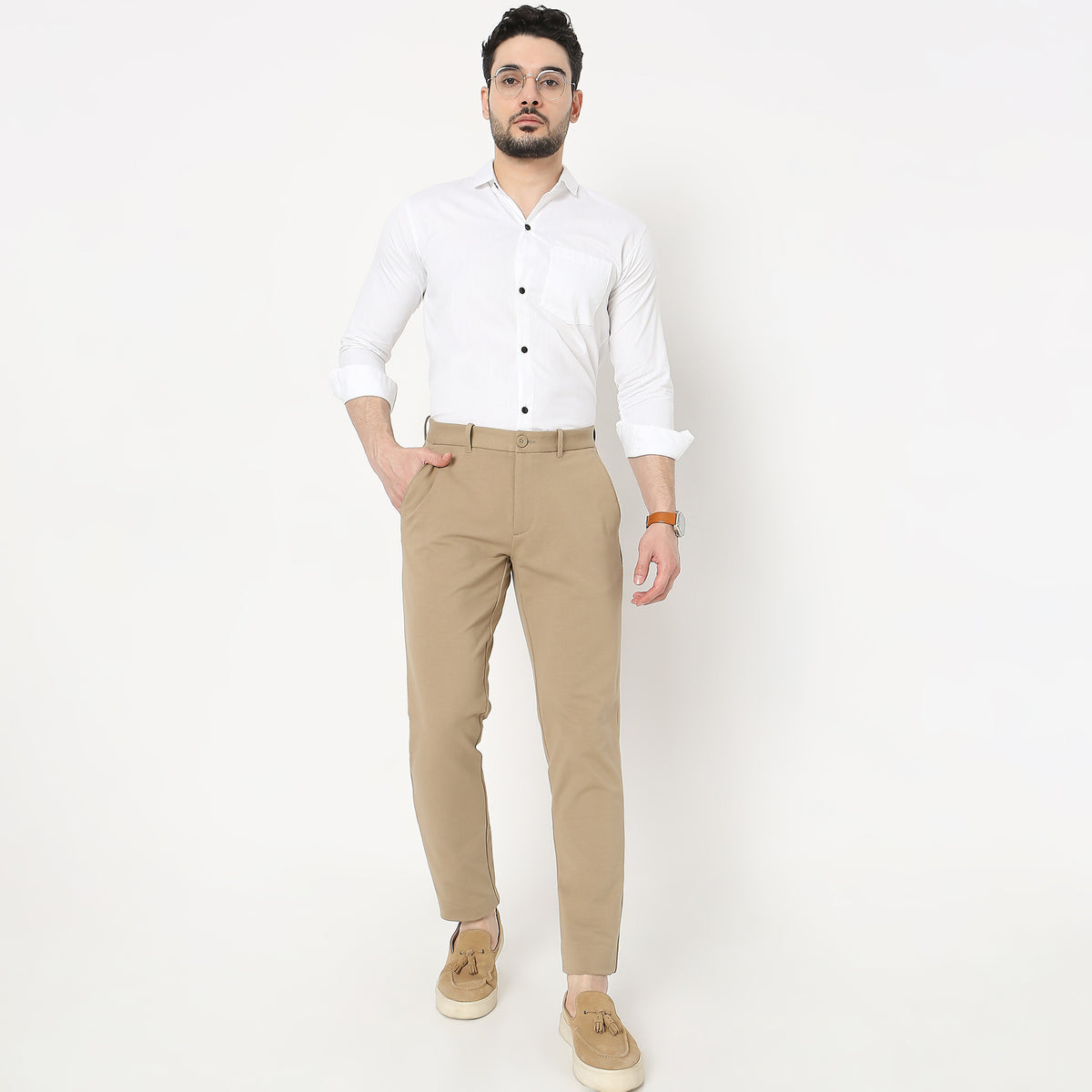 Regular Fit Solid Mid Rise Chinos