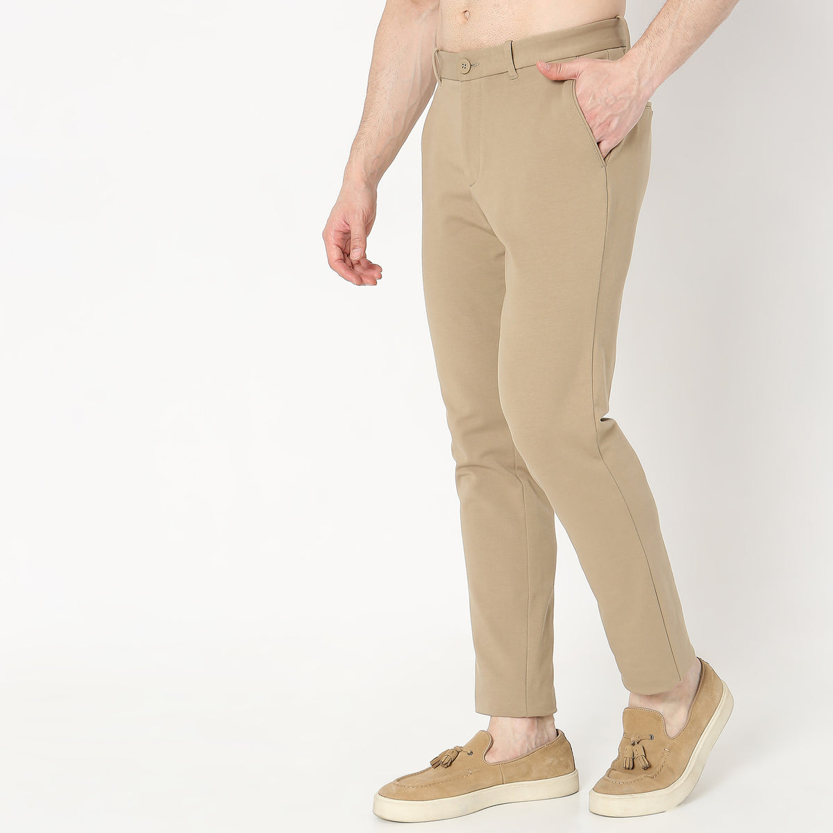 Regular Fit Solid Mid Rise Chinos