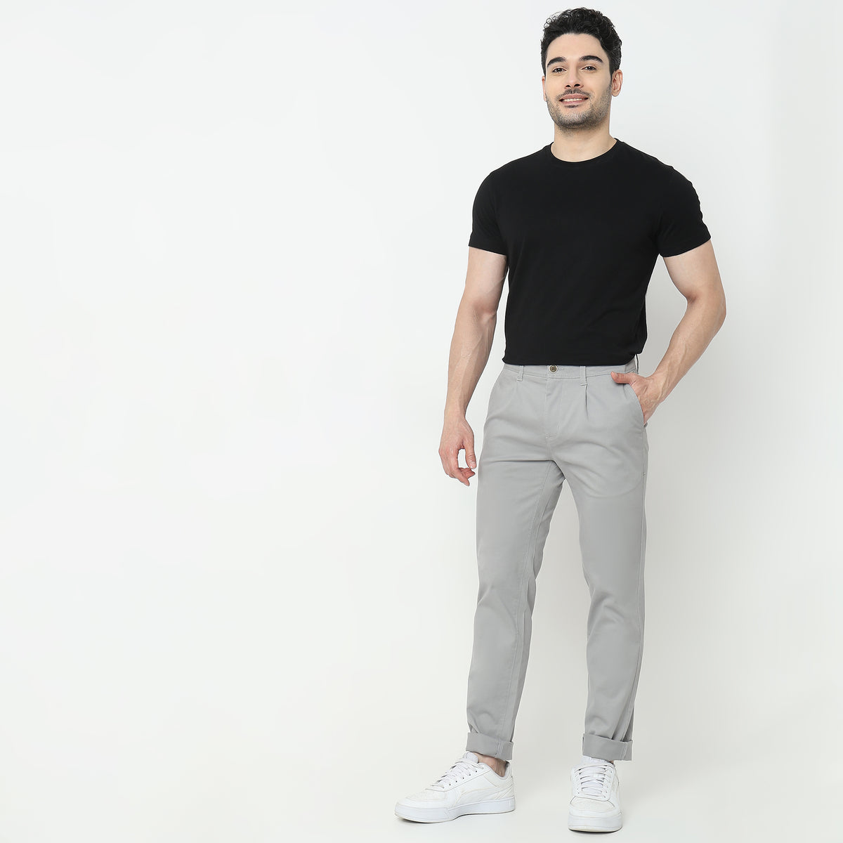 Regular Fit Solid Mid Rise Chinos