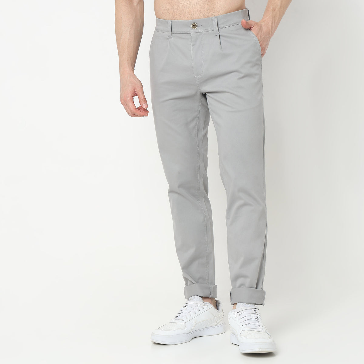 Regular Fit Solid Mid Rise Chinos