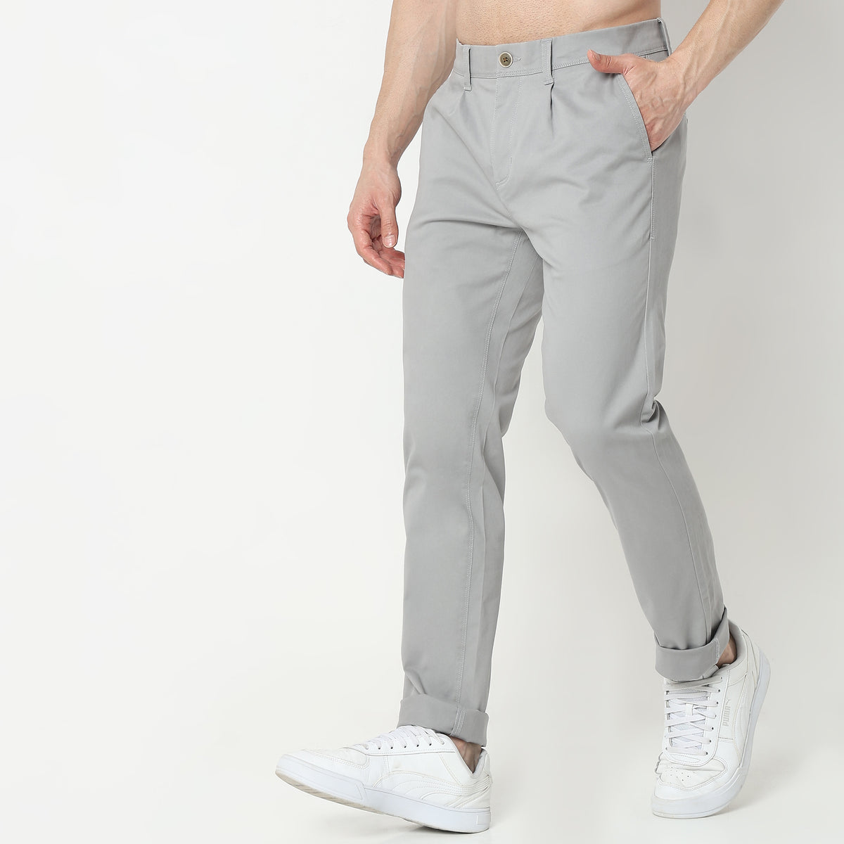 Regular Fit Solid Mid Rise Chinos