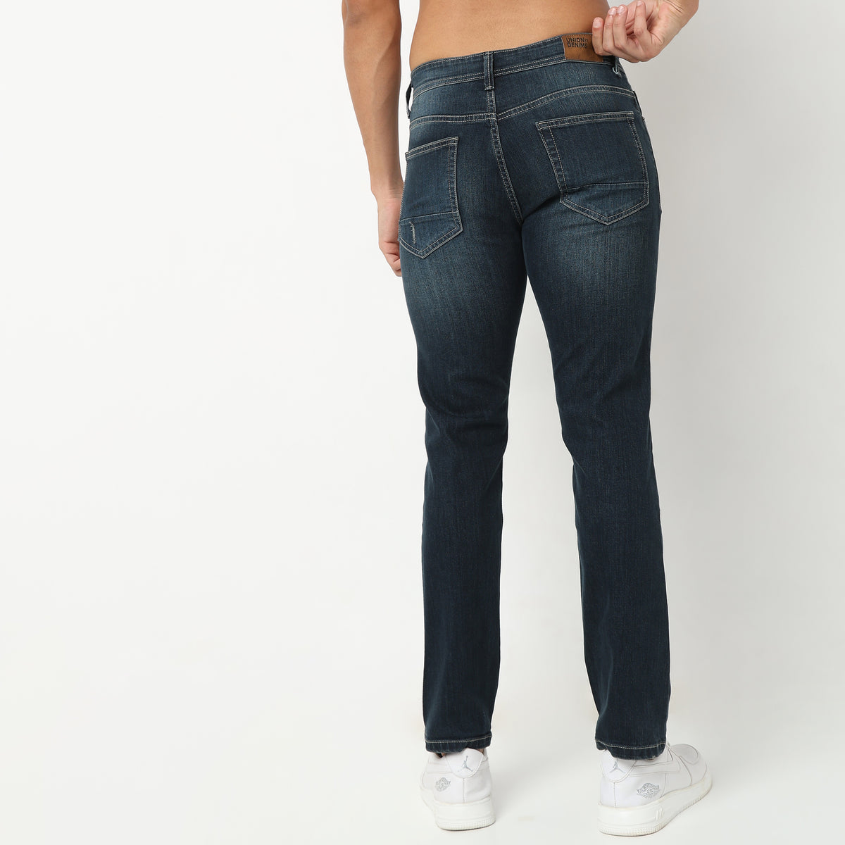 Straight Fit Solid Mid Rise Jeans