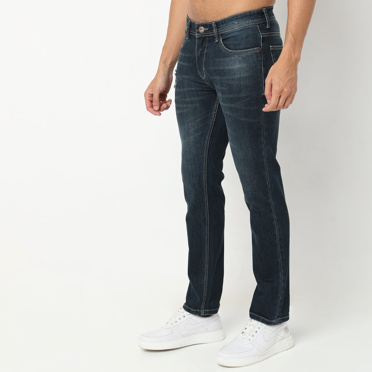 Straight Fit Solid Mid Rise Jeans