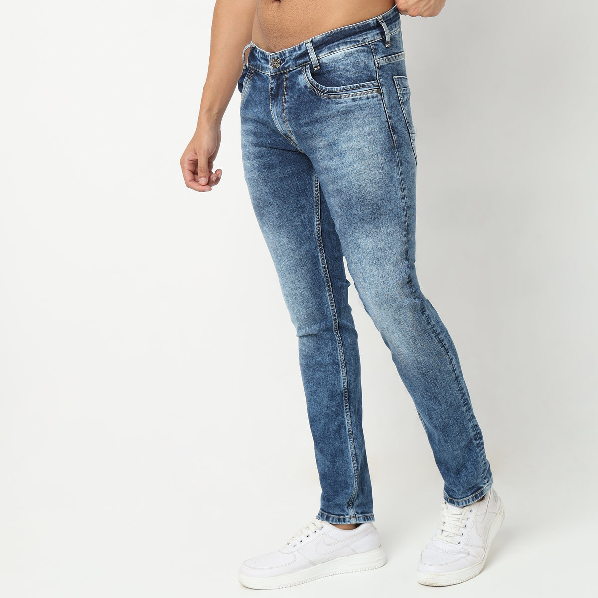 Slim Fit Solid Mid Rise Jeans