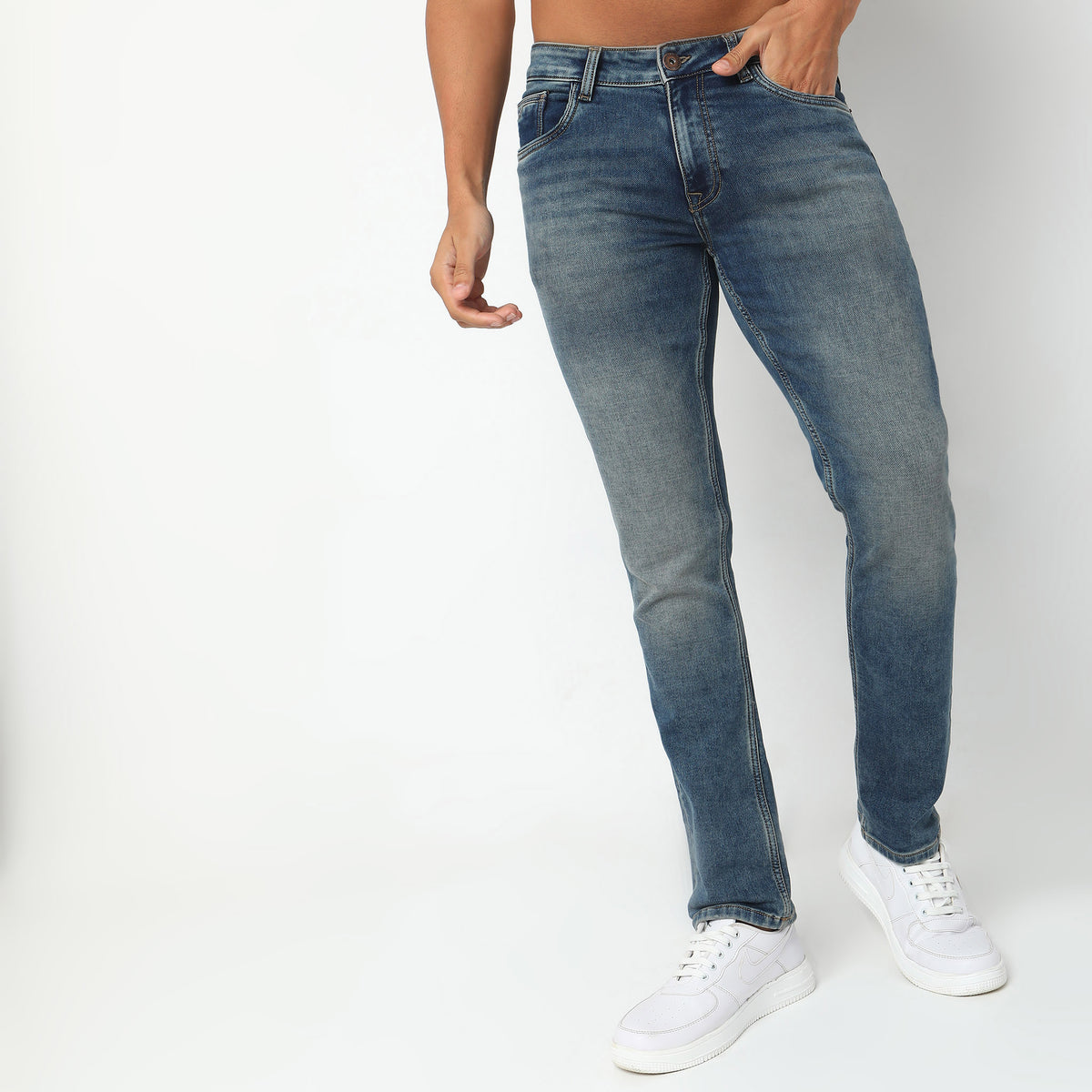 Straight Fit Solid Mid Rise Jeans