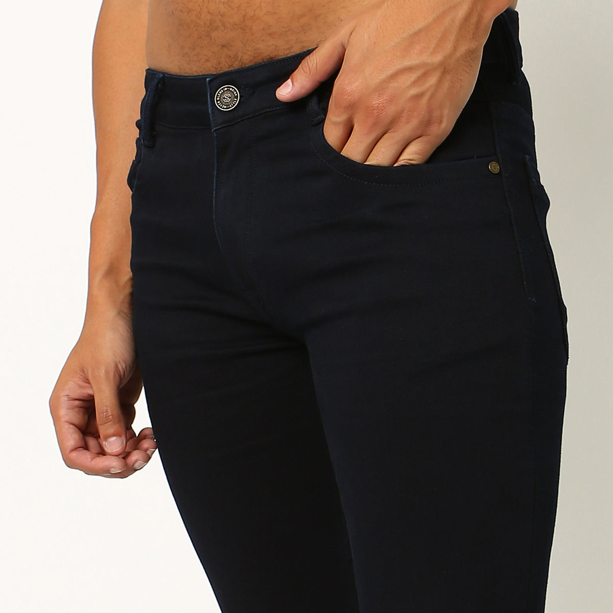 Straight Fit Solid Mid Rise Jeans